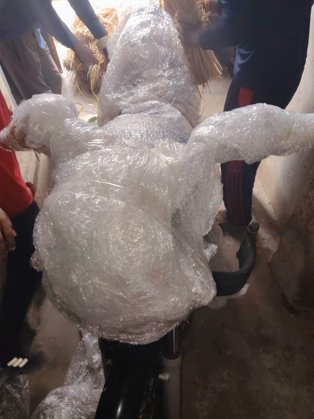 Bike packing and parcel service in Jamtara